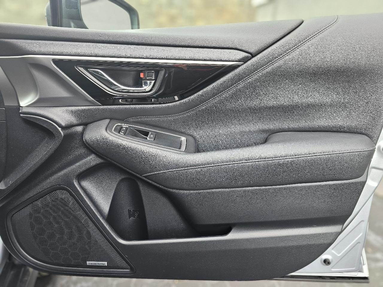 Subaru Outback Limited CVT 2022