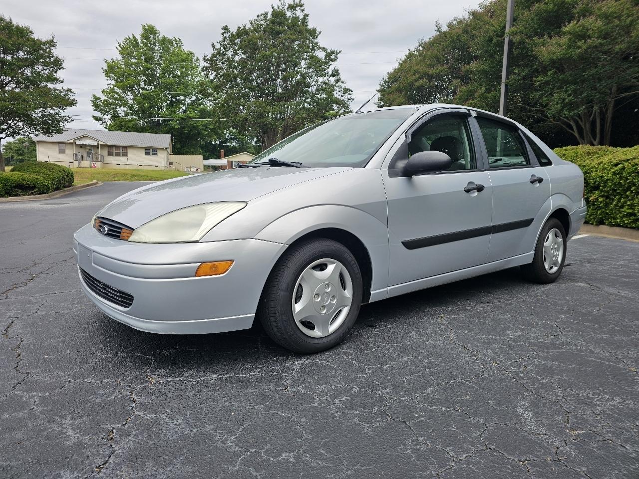 Ford Focus 4dr Sdn LX Base 2002