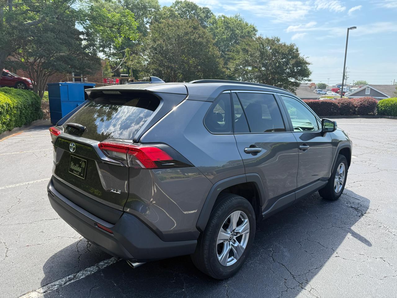 Toyota RAV4 XLE FWD (Natl) 2023