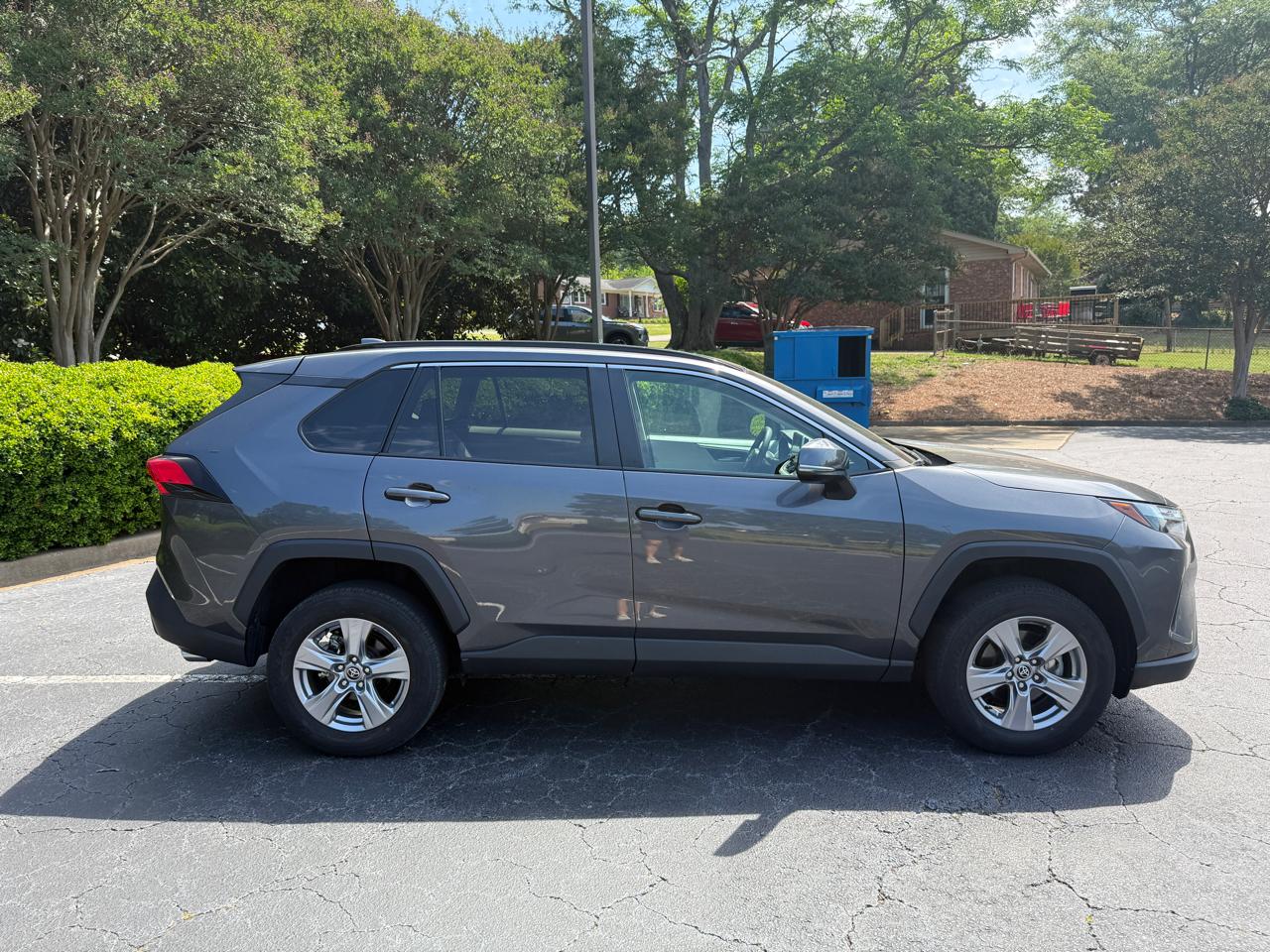 Toyota RAV4 XLE FWD (Natl) 2023