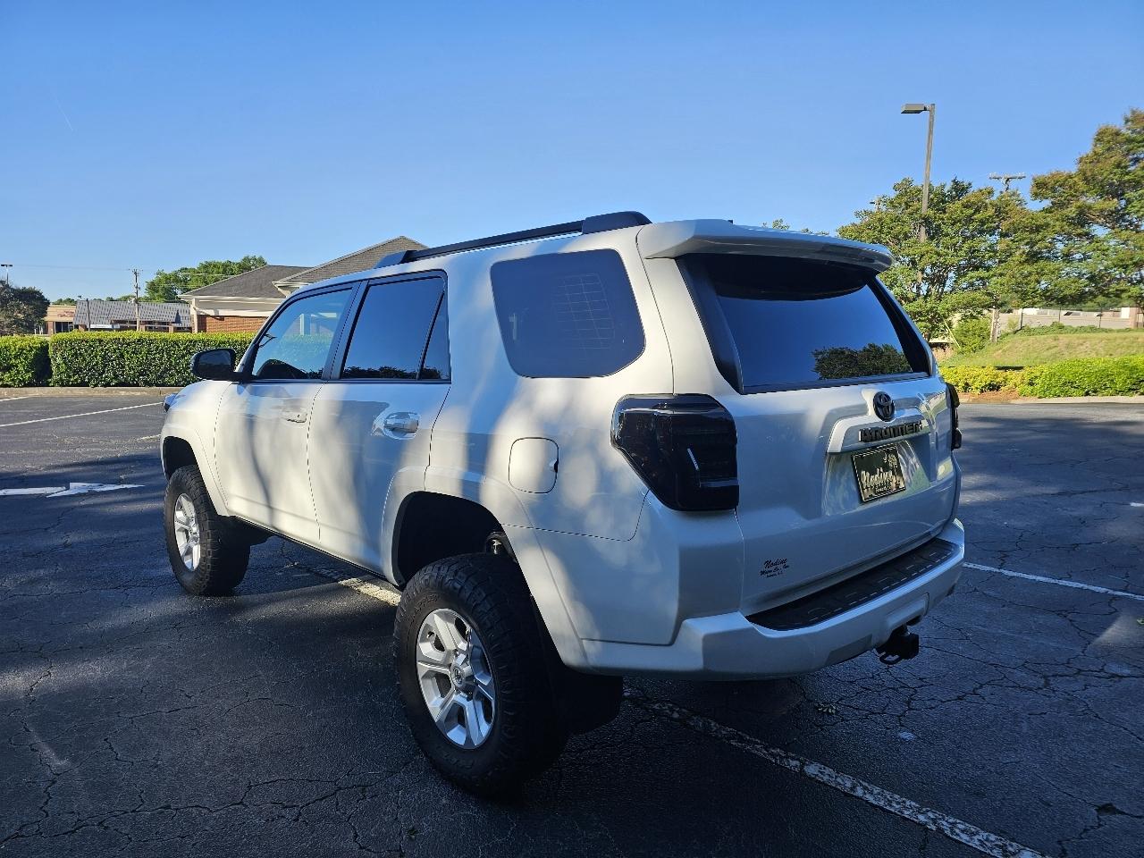 Toyota 4Runner SR5 Premium 4WD (Natl) 2023