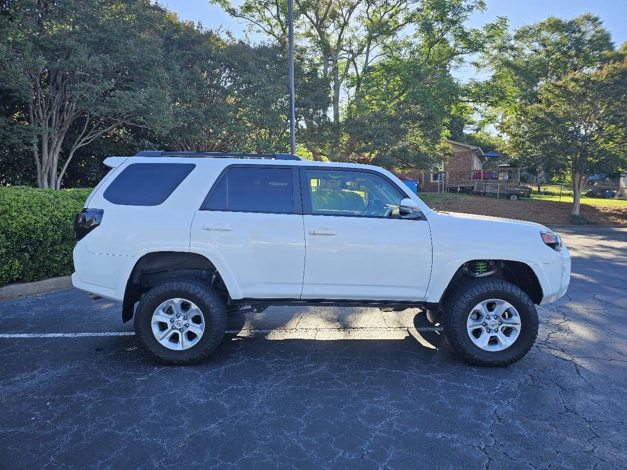 Toyota 4Runner SR5 Premium 4WD (Natl) 2023