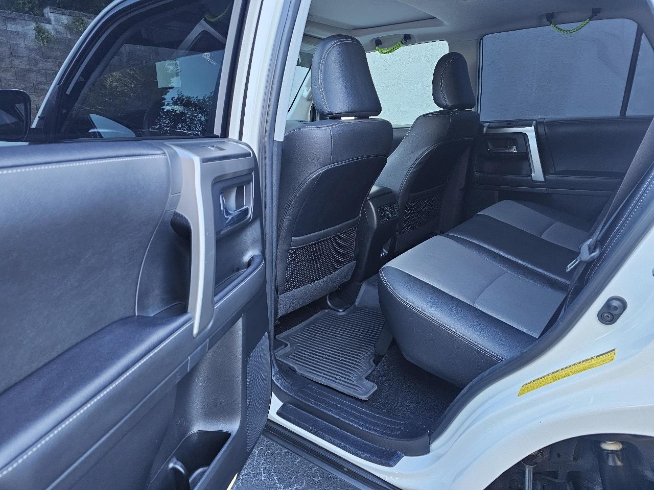 Toyota 4Runner SR5 Premium 4WD (Natl) 2023