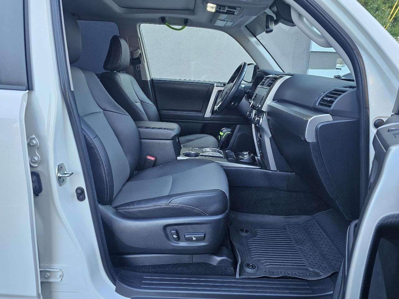 Toyota 4Runner SR5 Premium 4WD (Natl) 2023