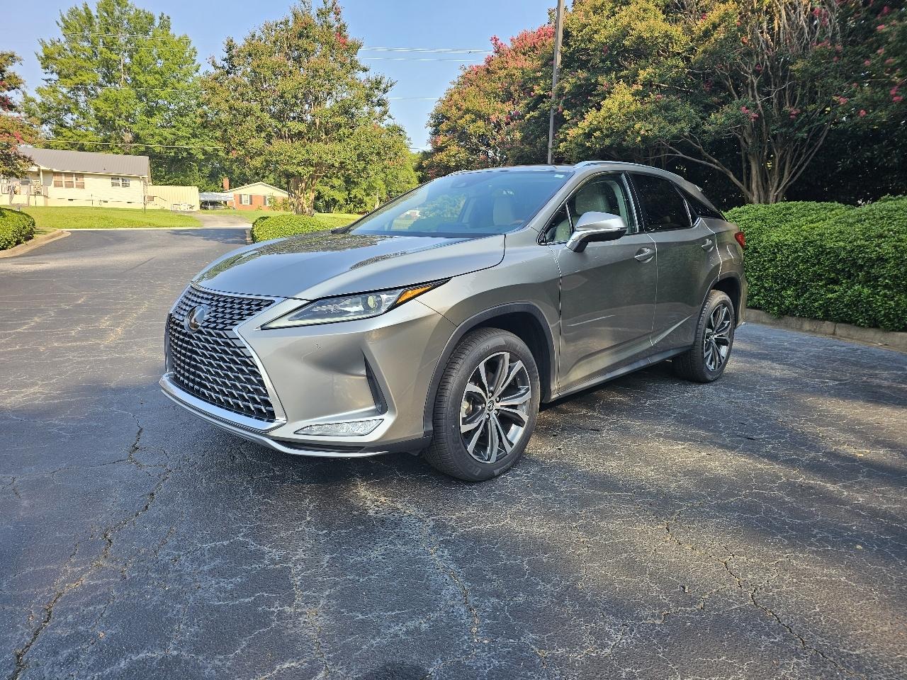 Lexus RX  2022