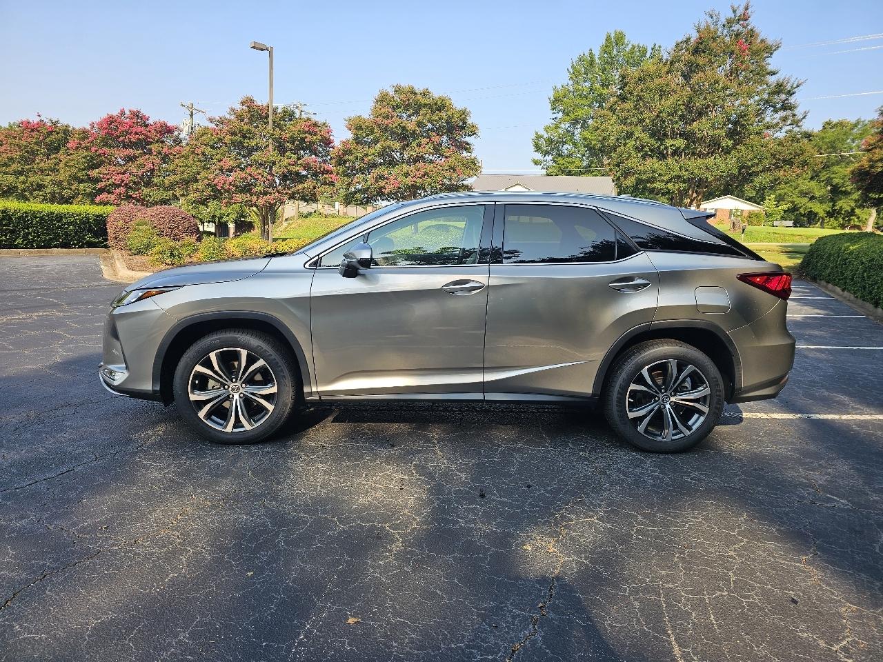 Lexus RX  2022