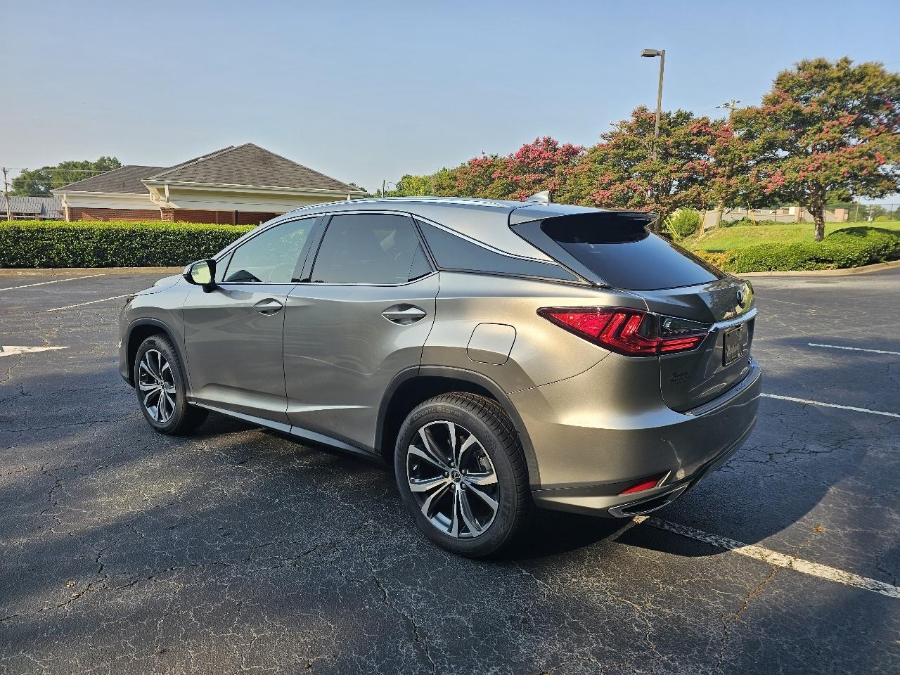 Lexus RX  2022