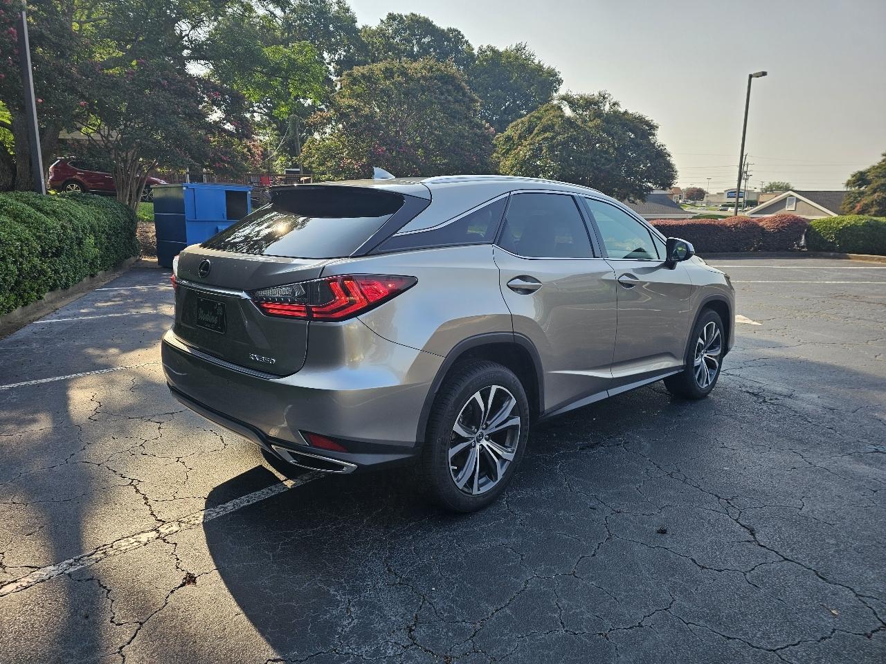 Lexus RX  2022