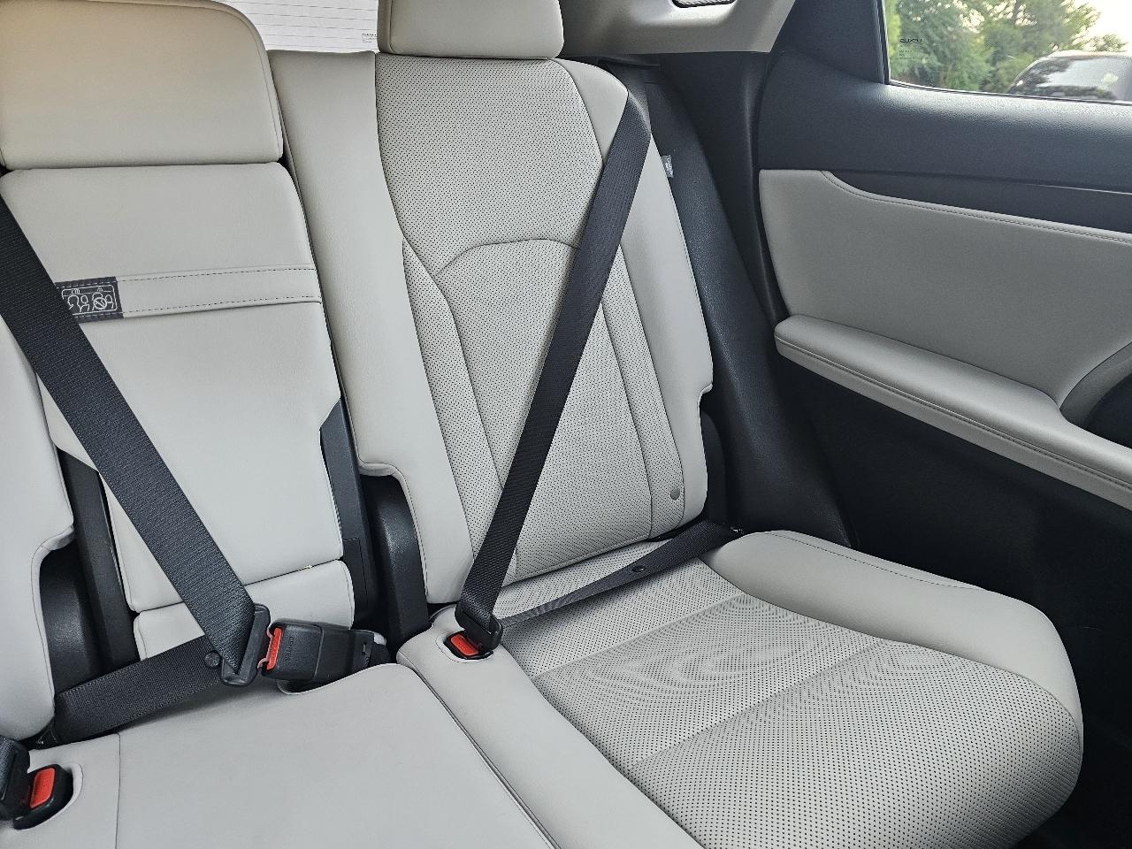 Lexus RX  2022