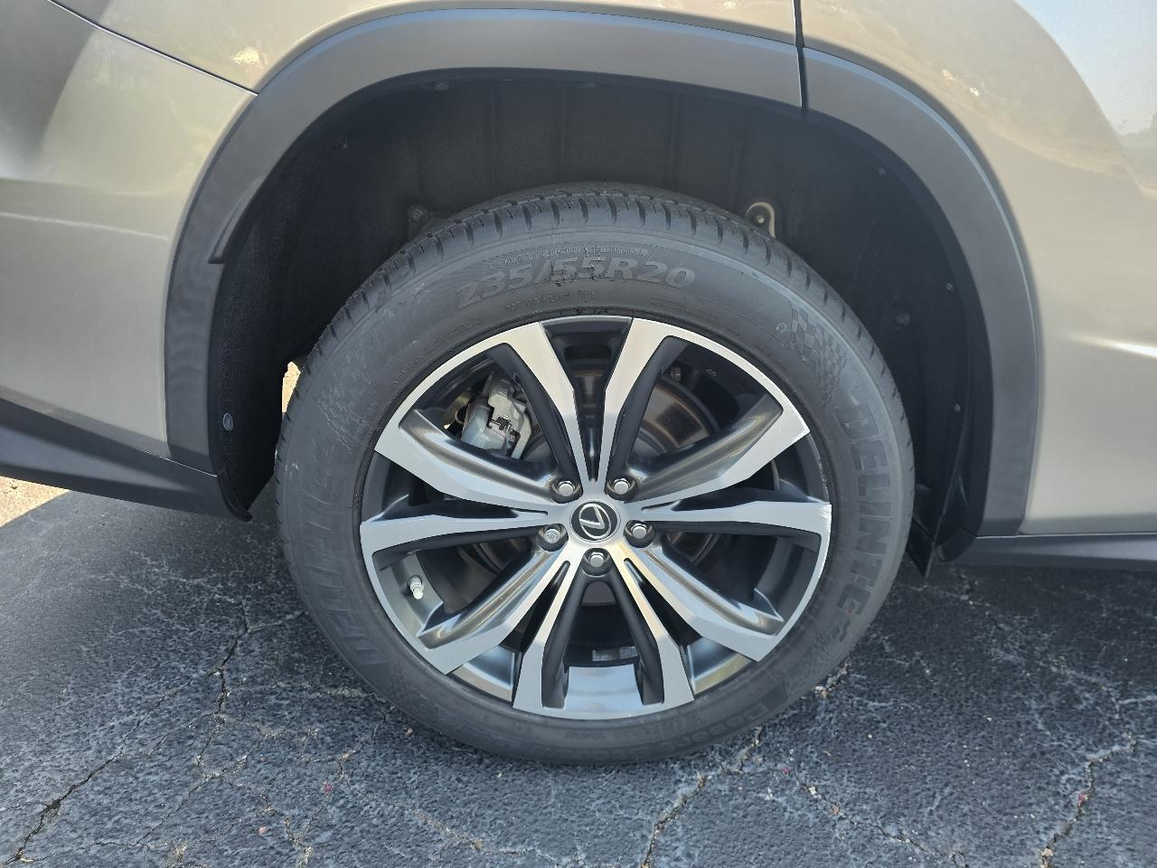 Lexus RX  2022