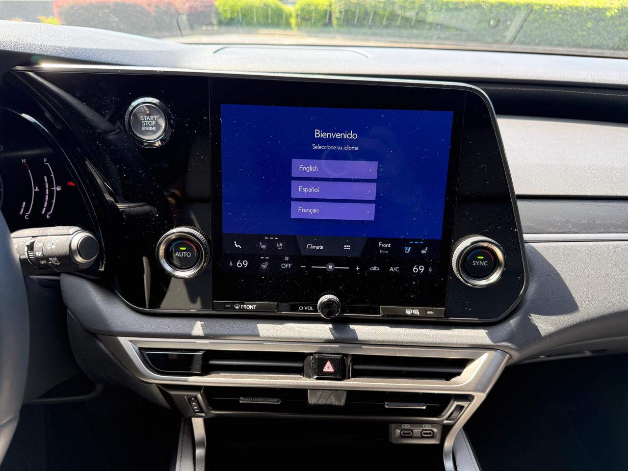 Lexus RX  2023