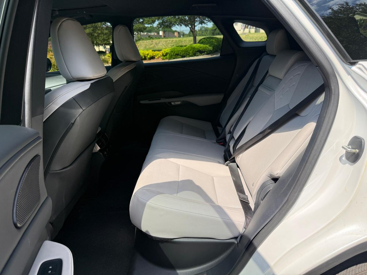 Lexus RX  2023