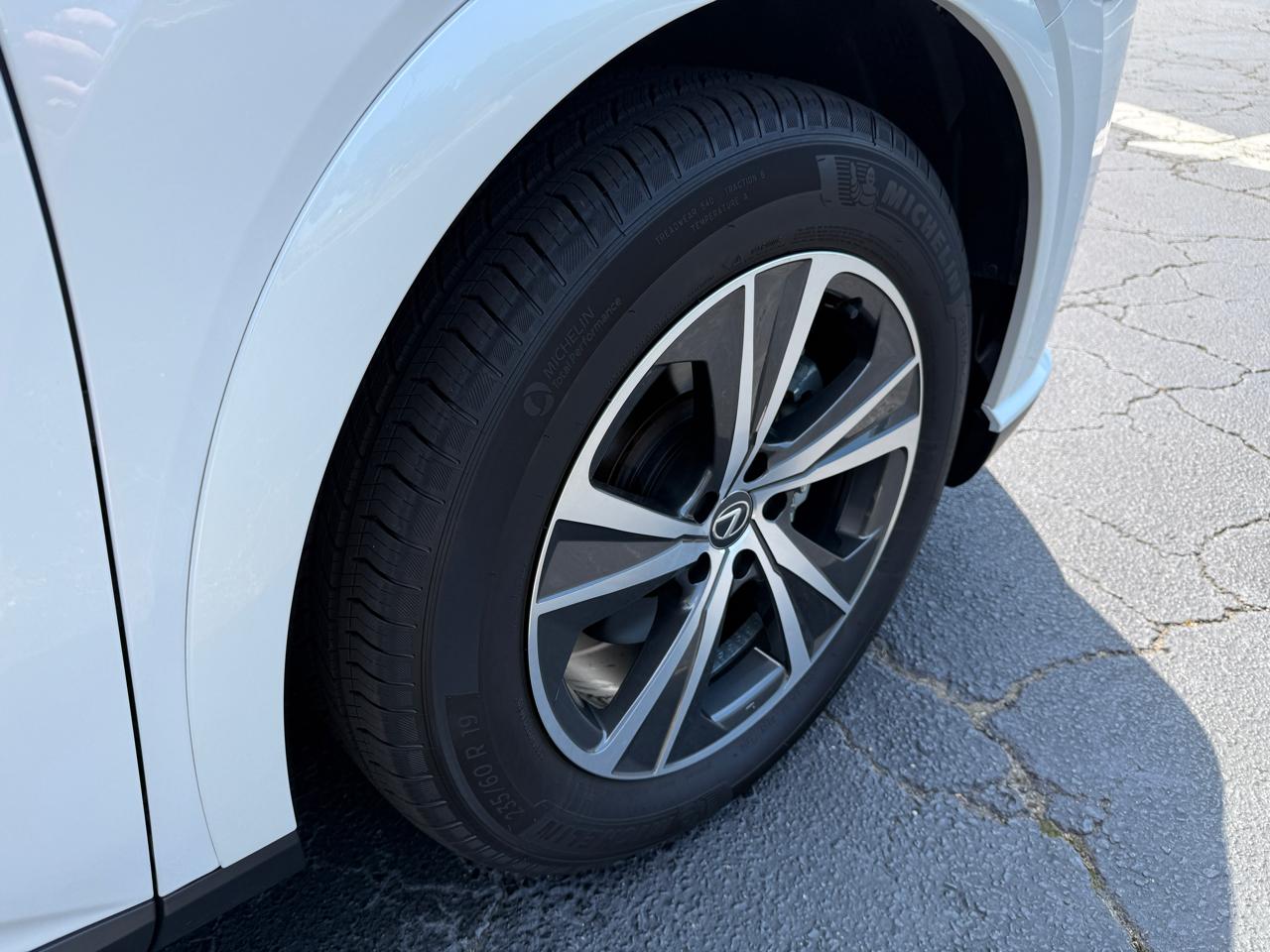 Lexus RX  2023