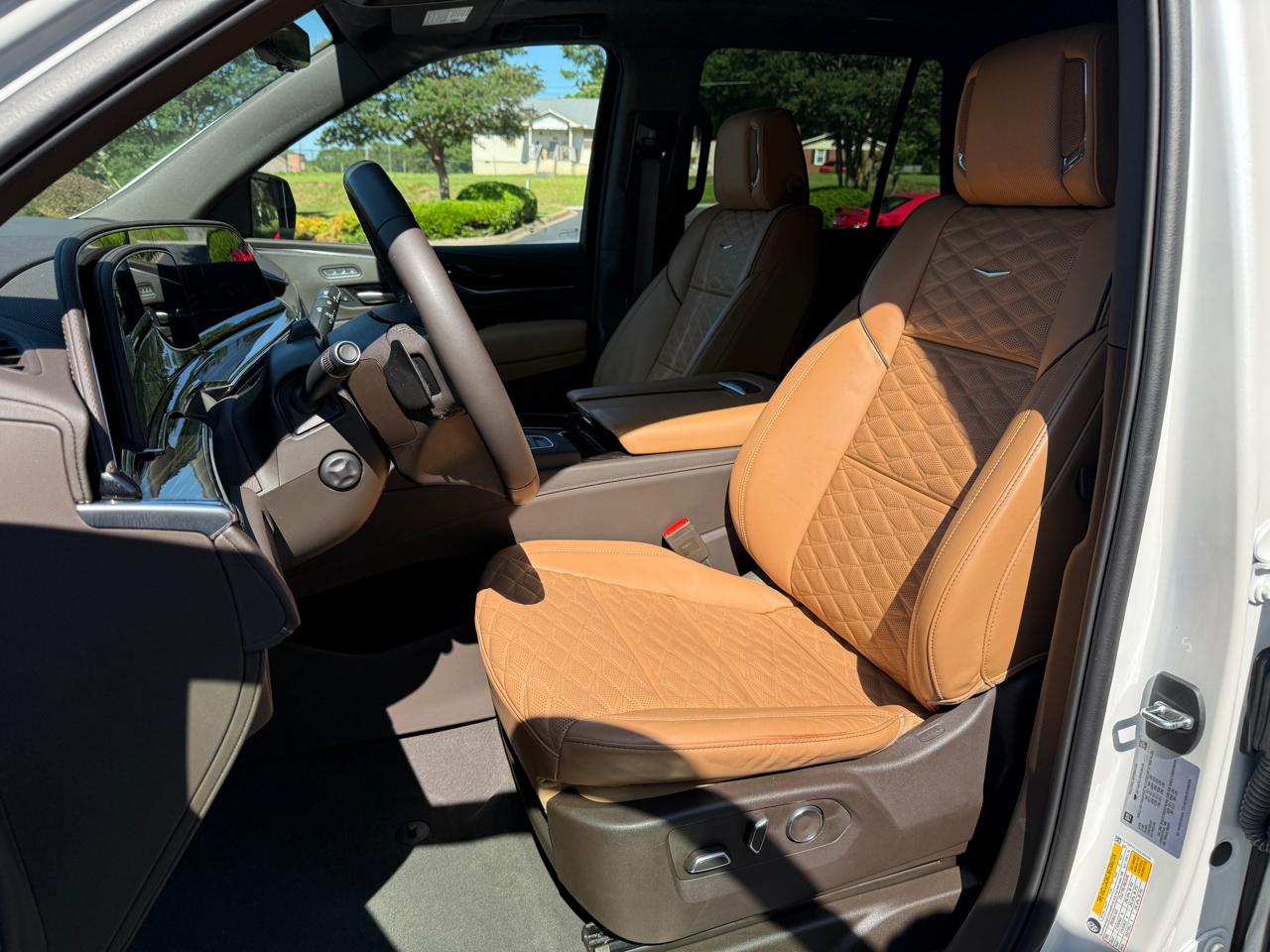 Cadillac Escalade  2024