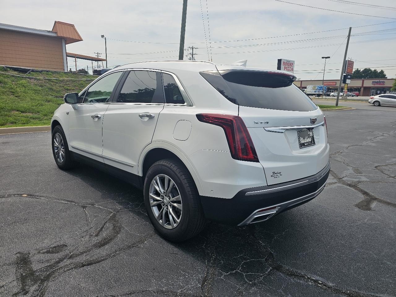 Cadillac XT5  2023