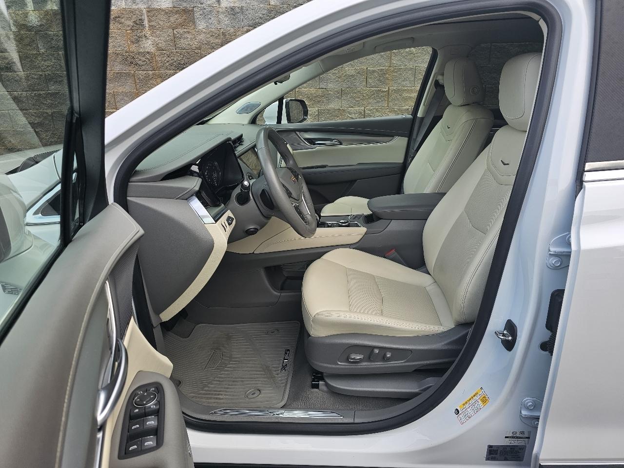 Cadillac XT5  2023