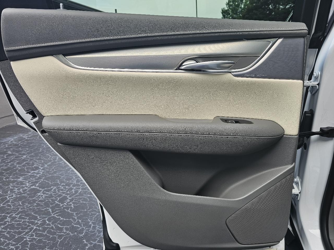 Cadillac XT5  2023