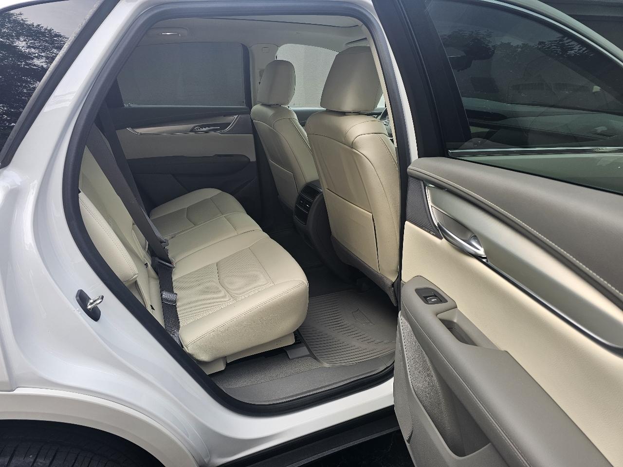 Cadillac XT5  2023