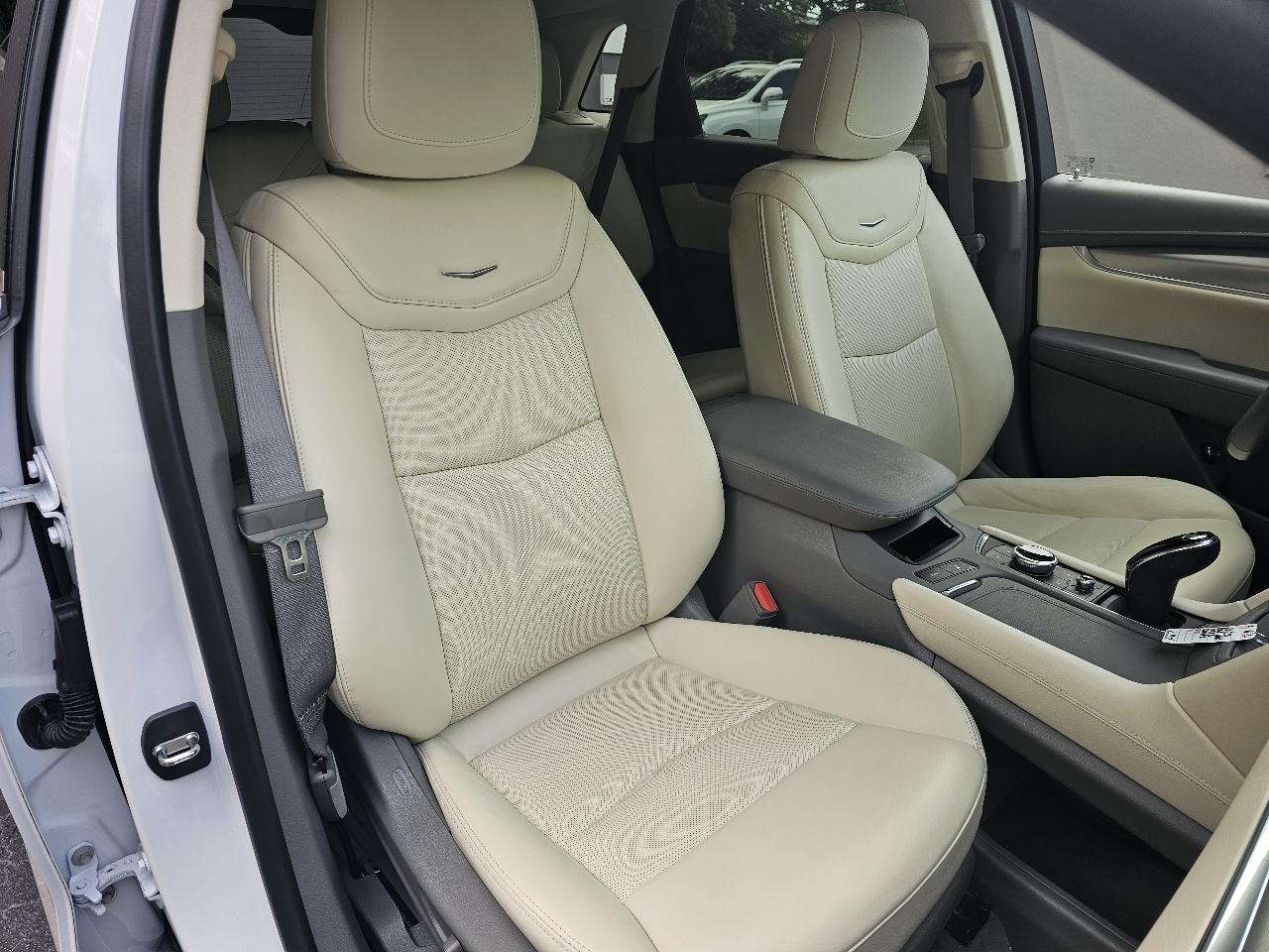 Cadillac XT5  2023