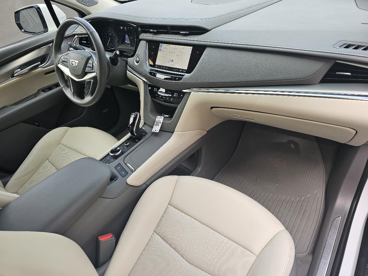 Cadillac XT5  2023