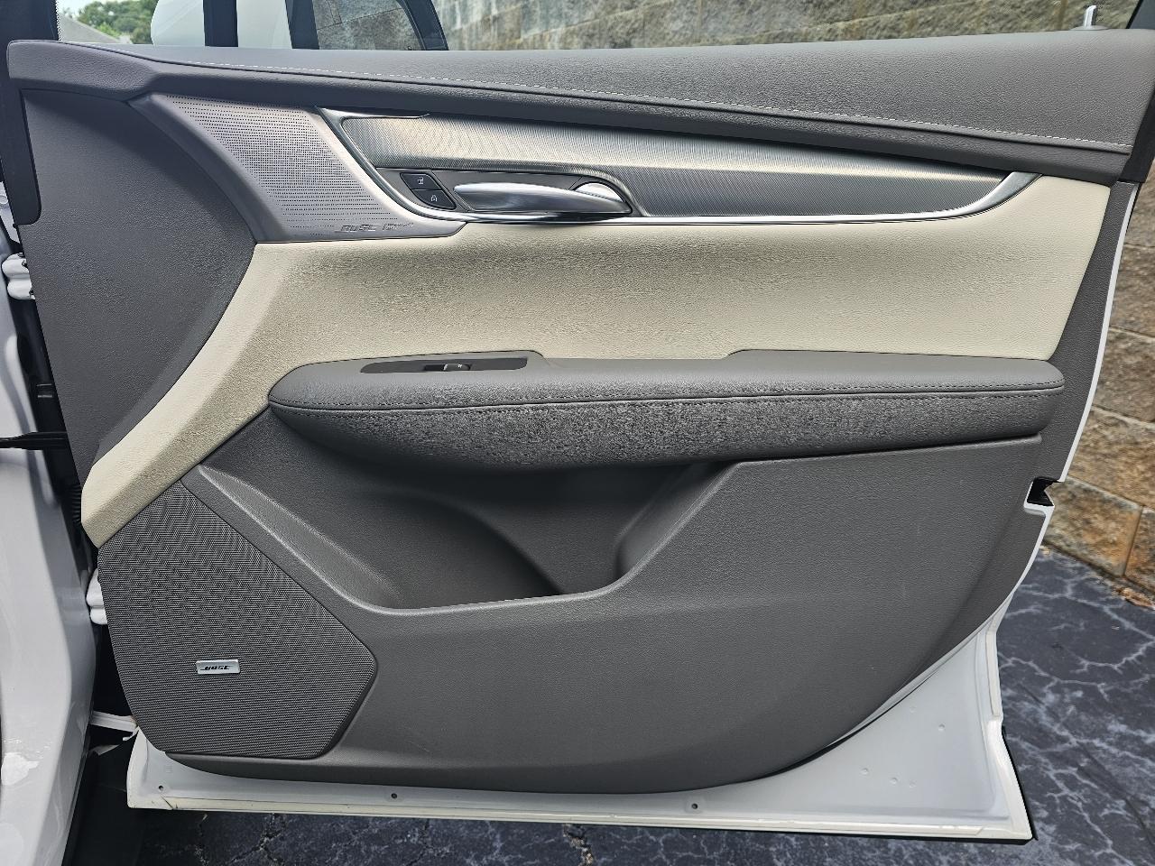Cadillac XT5  2023