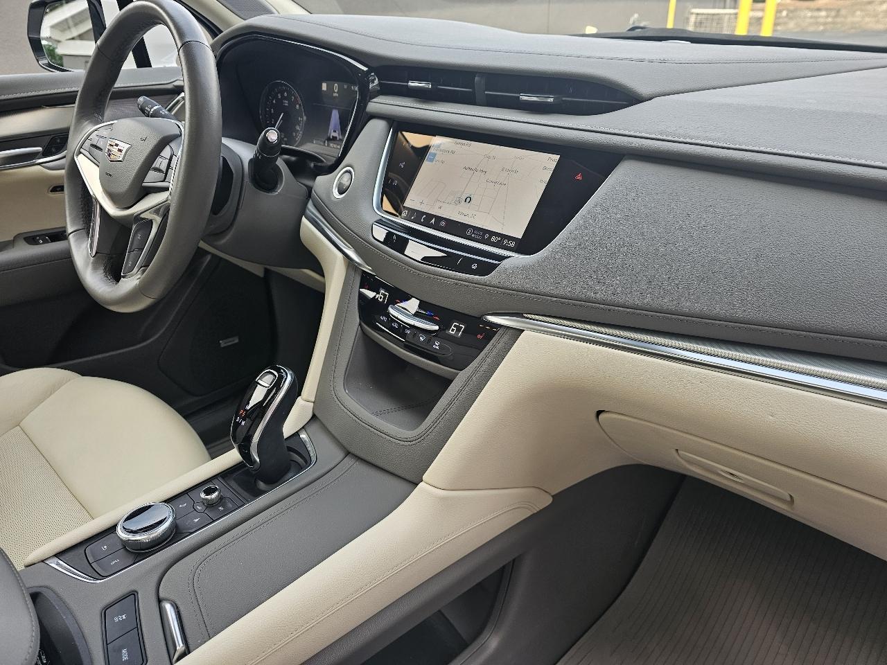 Cadillac XT5  2023