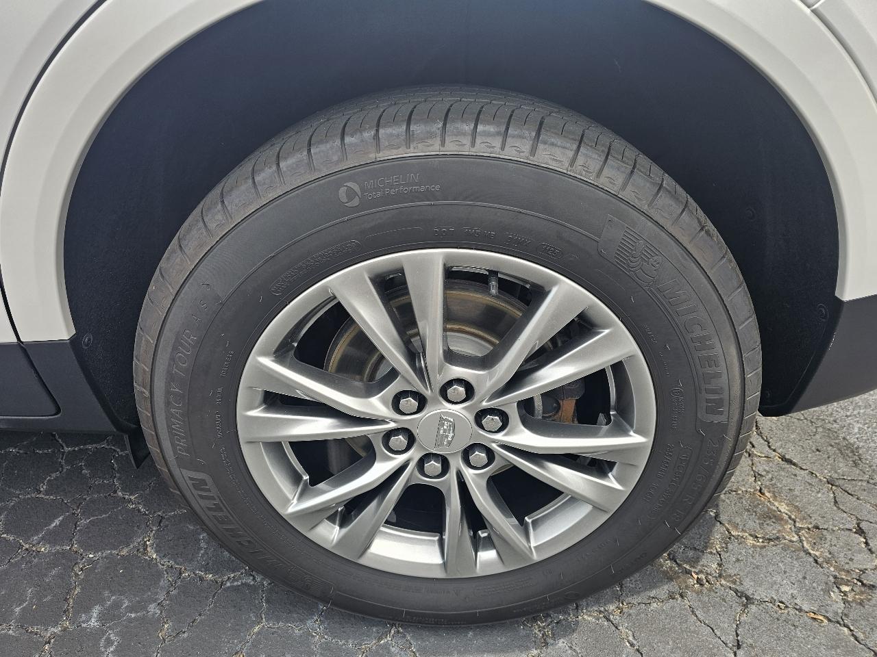 Cadillac XT5  2023