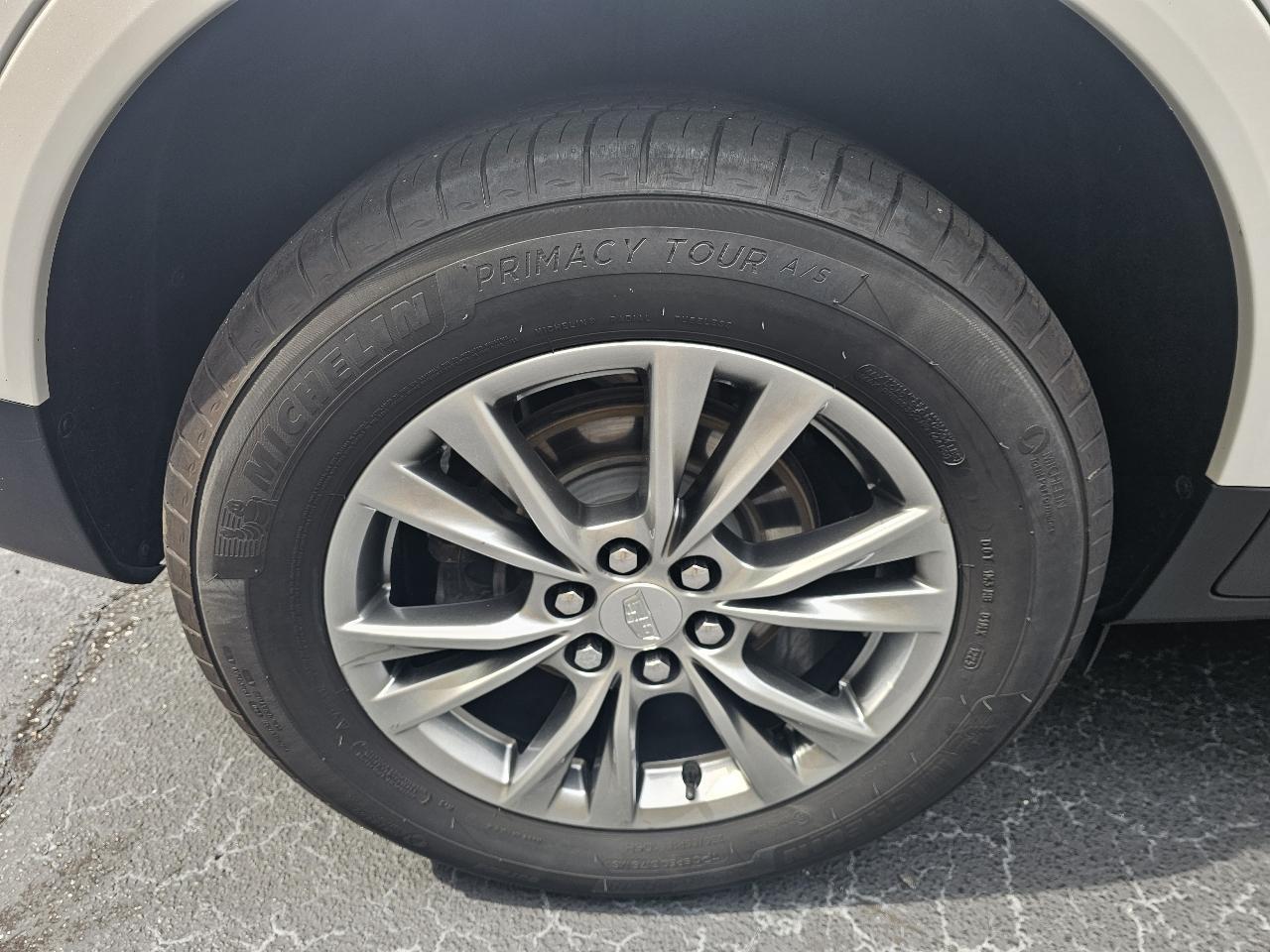 Cadillac XT5  2023