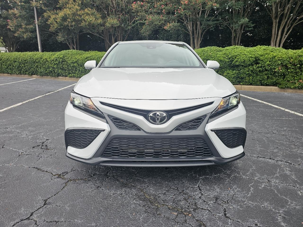 Toyota Camry SE Auto (Natl) 2024