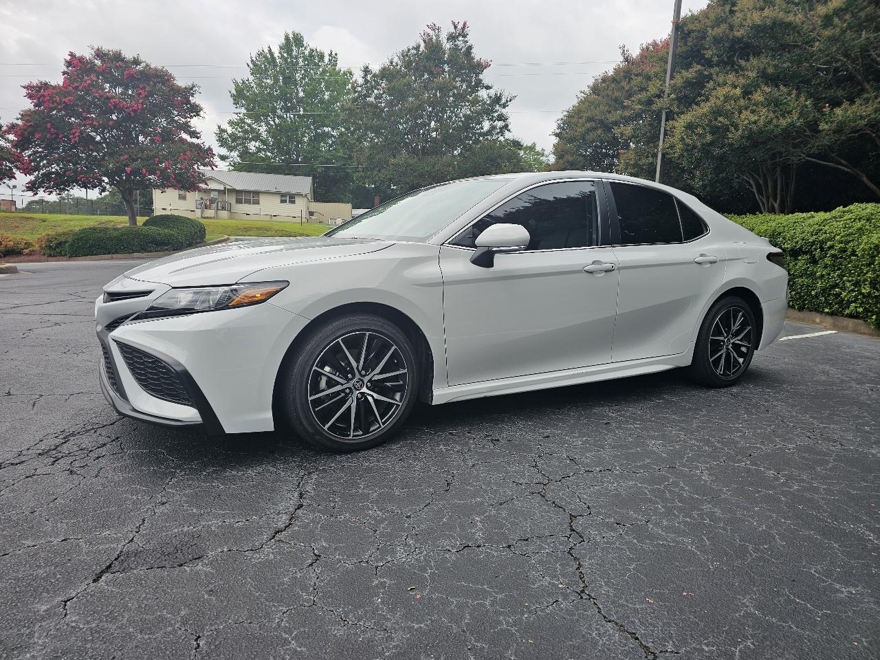 Toyota Camry SE Auto (Natl) 2024