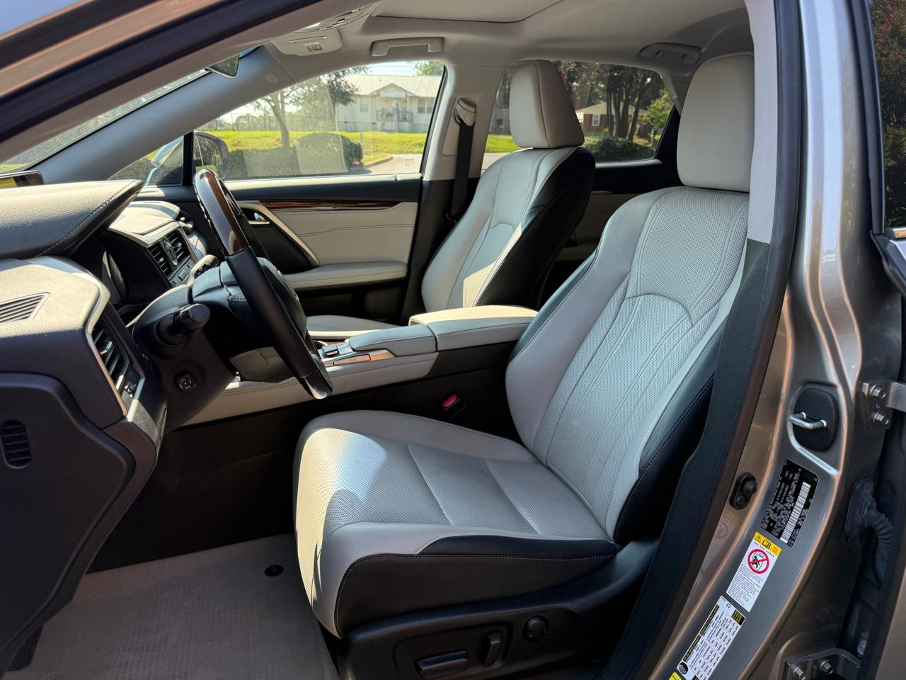 Lexus RX RX 350 FWD 2017