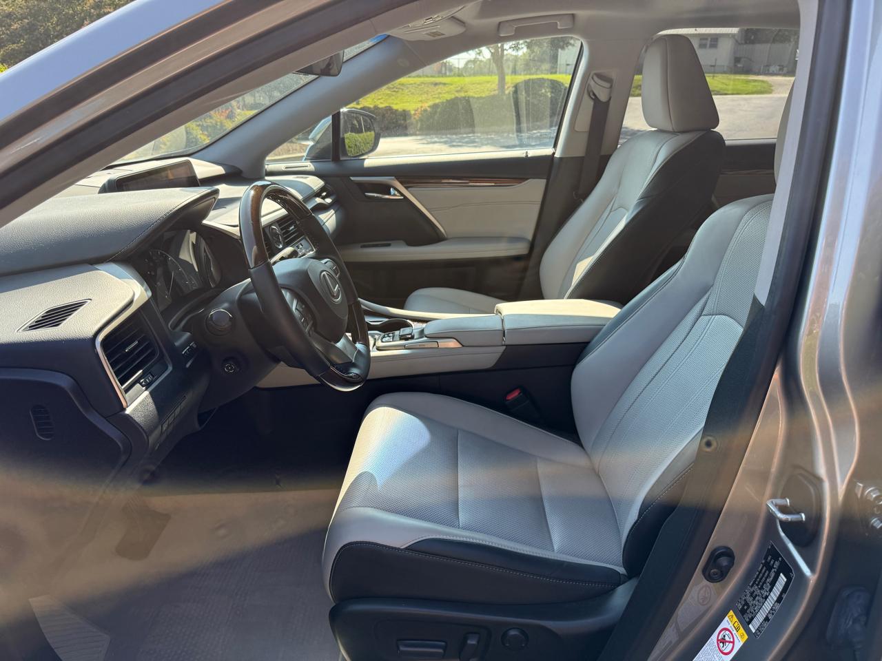 Lexus RX RX 350 FWD 2017