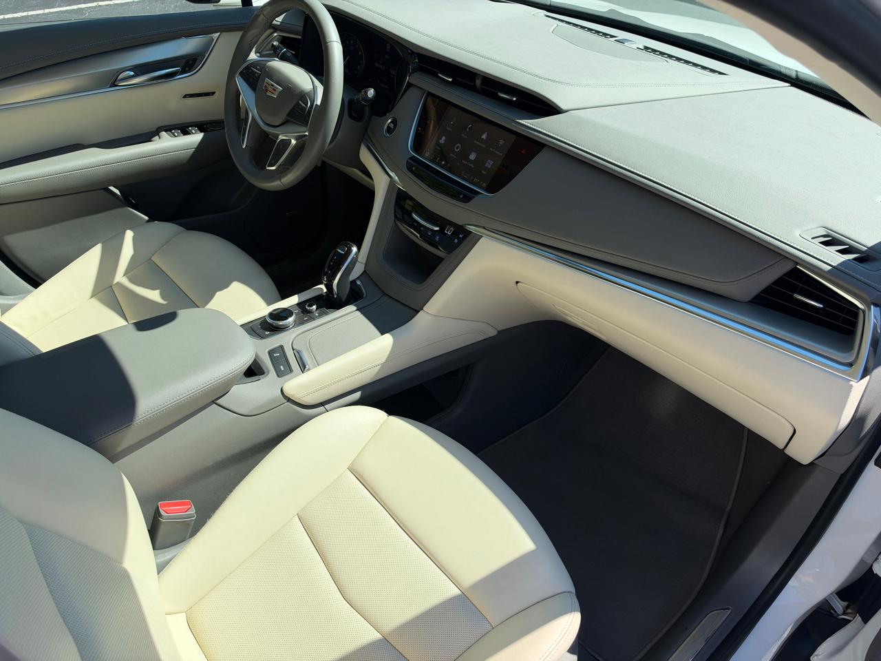 Cadillac XT5  2022