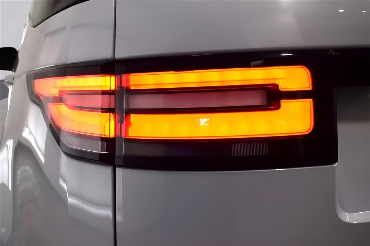 Land Rover Discovery  2017