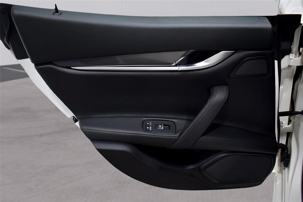 Maserati Ghibli  2019