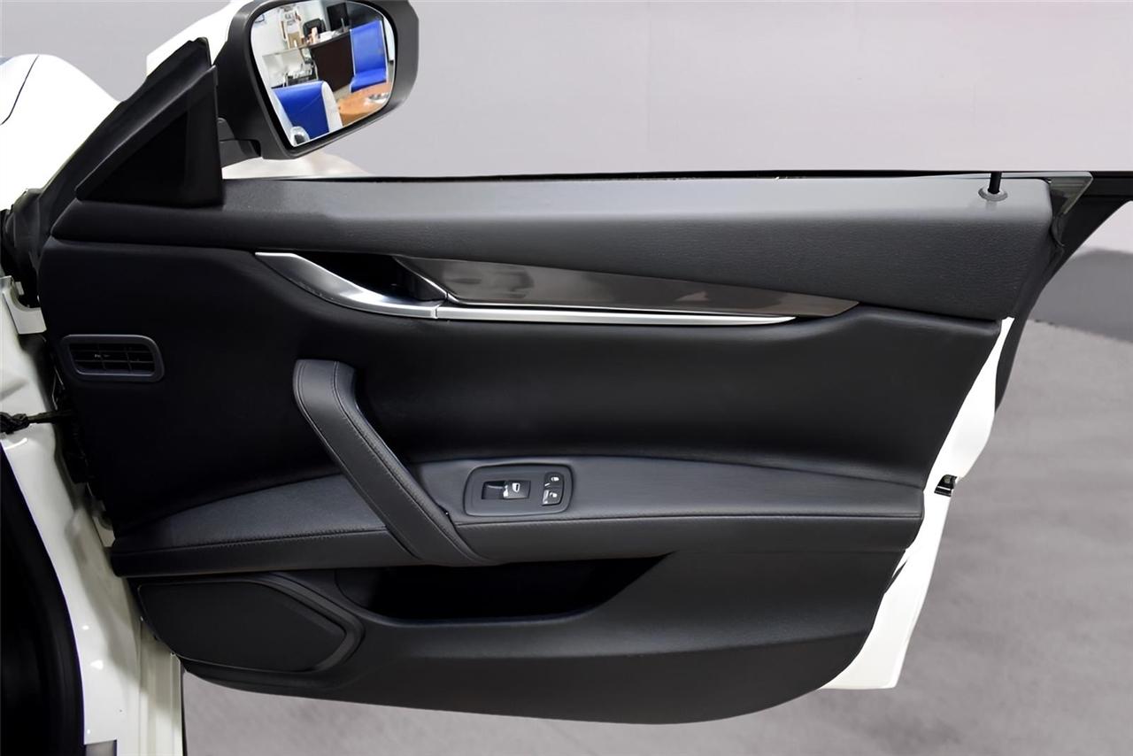 Maserati Ghibli  2019