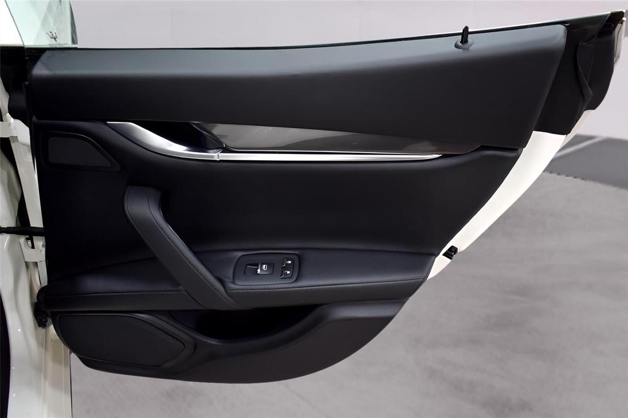 Maserati Ghibli  2019