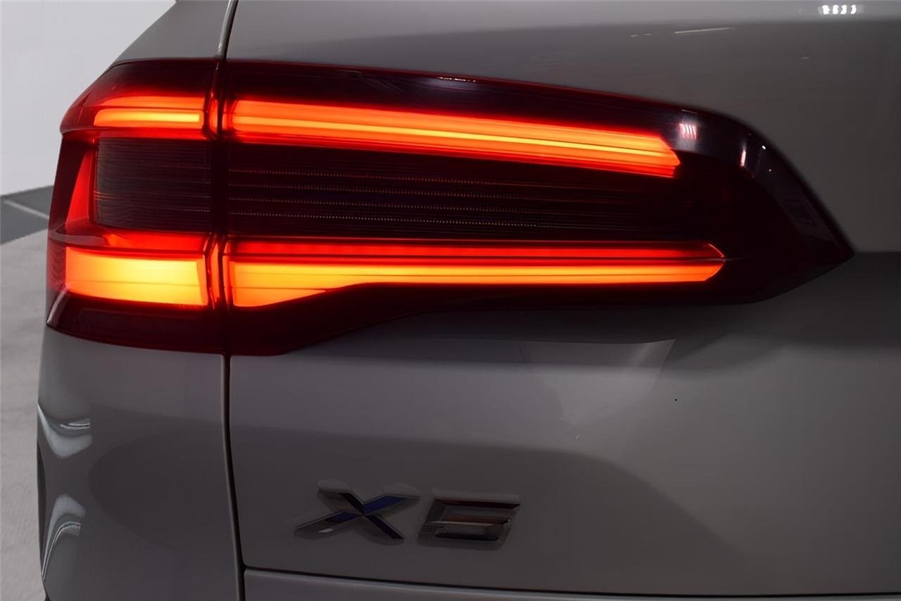 BMW X5  2022