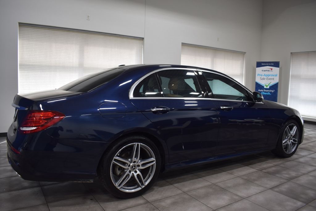 2018 Mercedes Benz E 300 photo 4