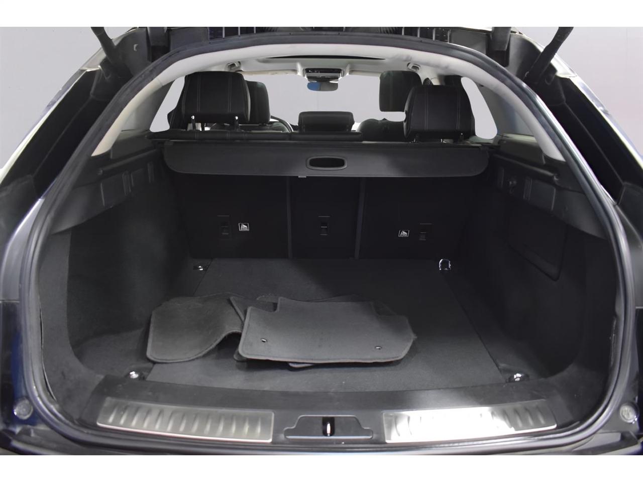 Land Rover Range Rover Velar  2019