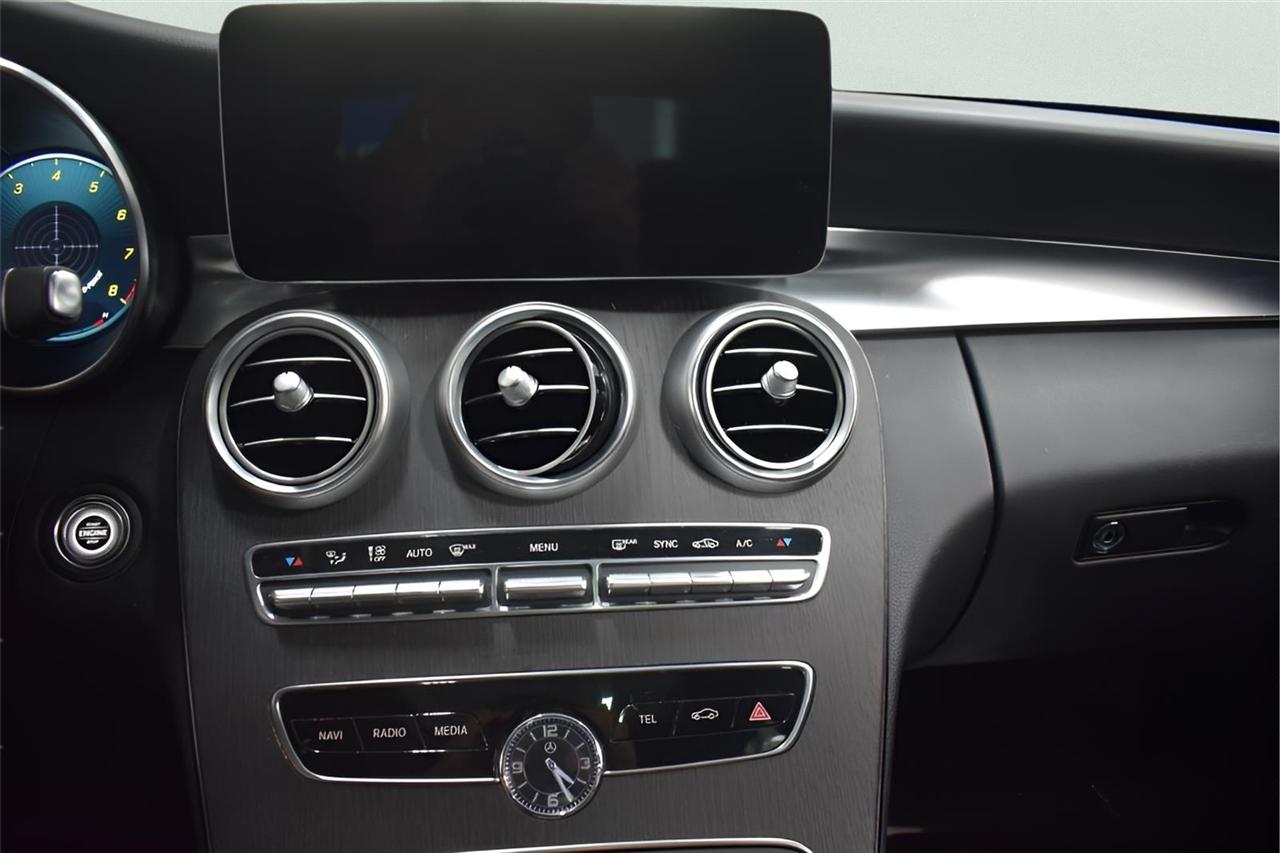 Mercedes-Benz C-Class  2021