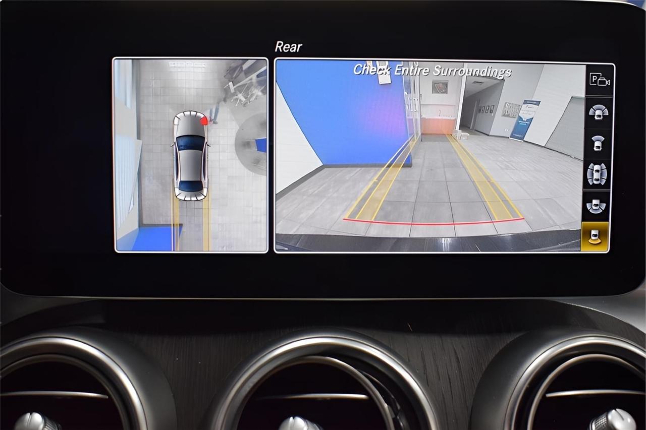 Mercedes-Benz C-Class  2021