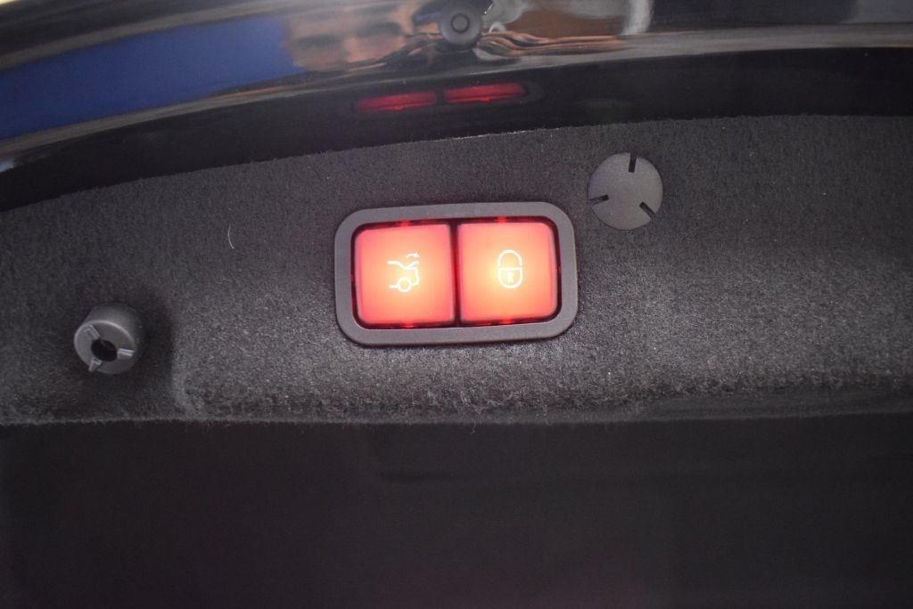 Mercedes-Benz C-Class  2021