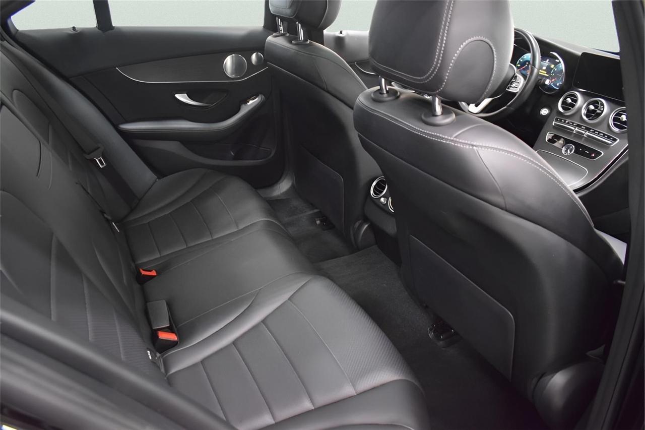 Mercedes-Benz C-Class  2021
