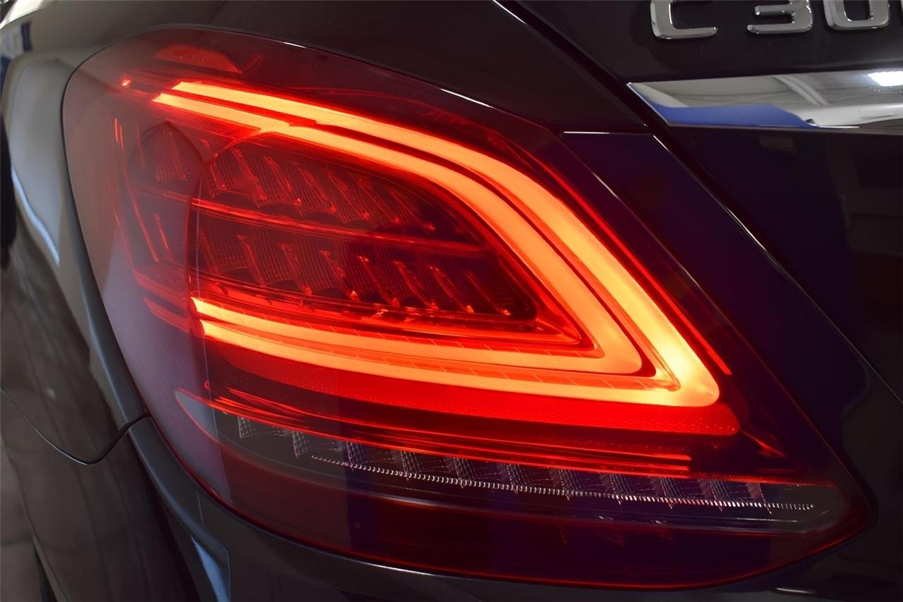 Mercedes-Benz C-Class  2021