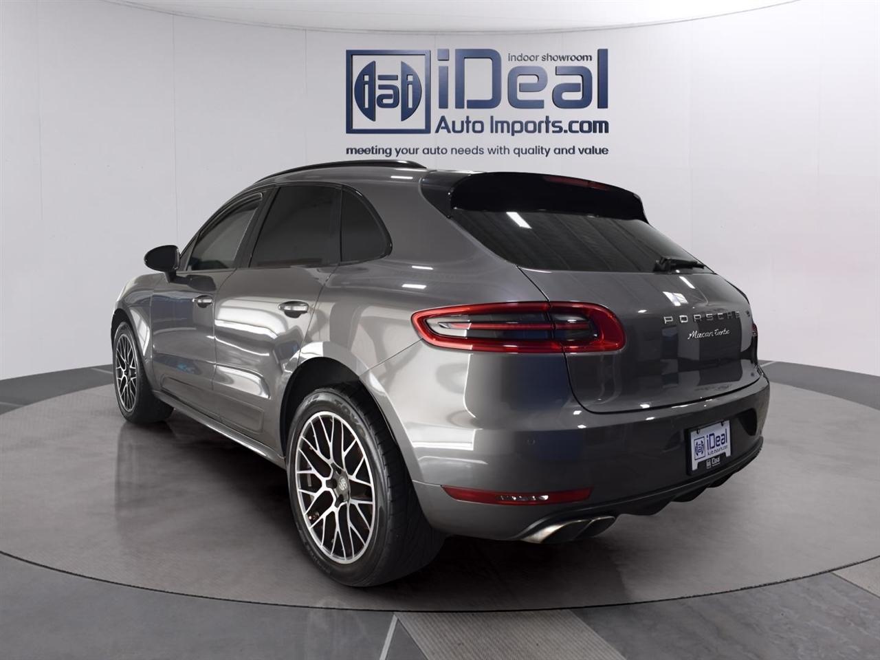 Porsche Macan  2017