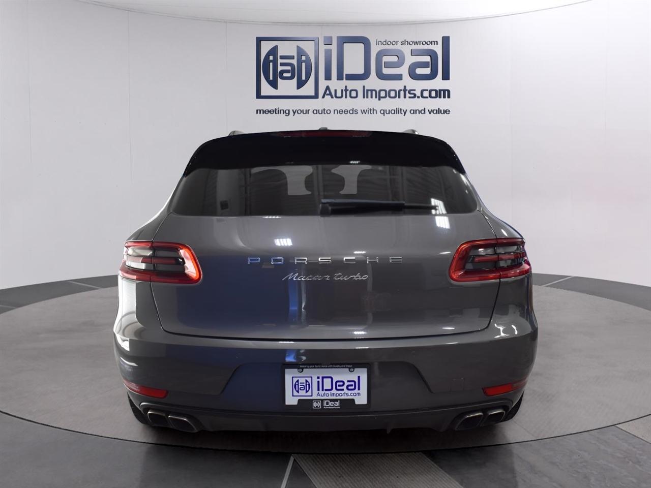 Porsche Macan  2017