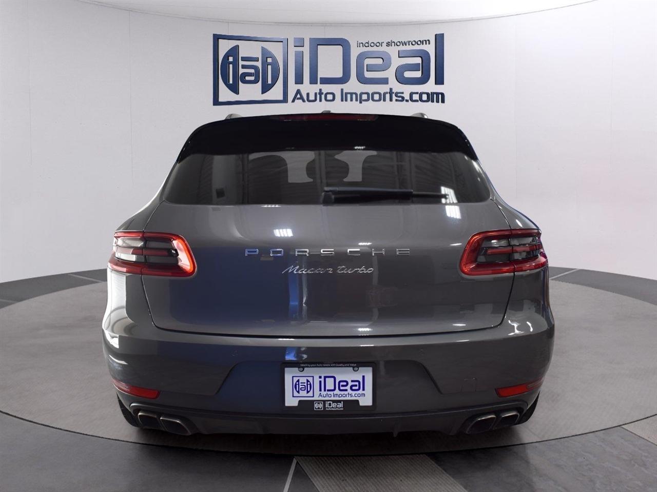 Porsche Macan  2017