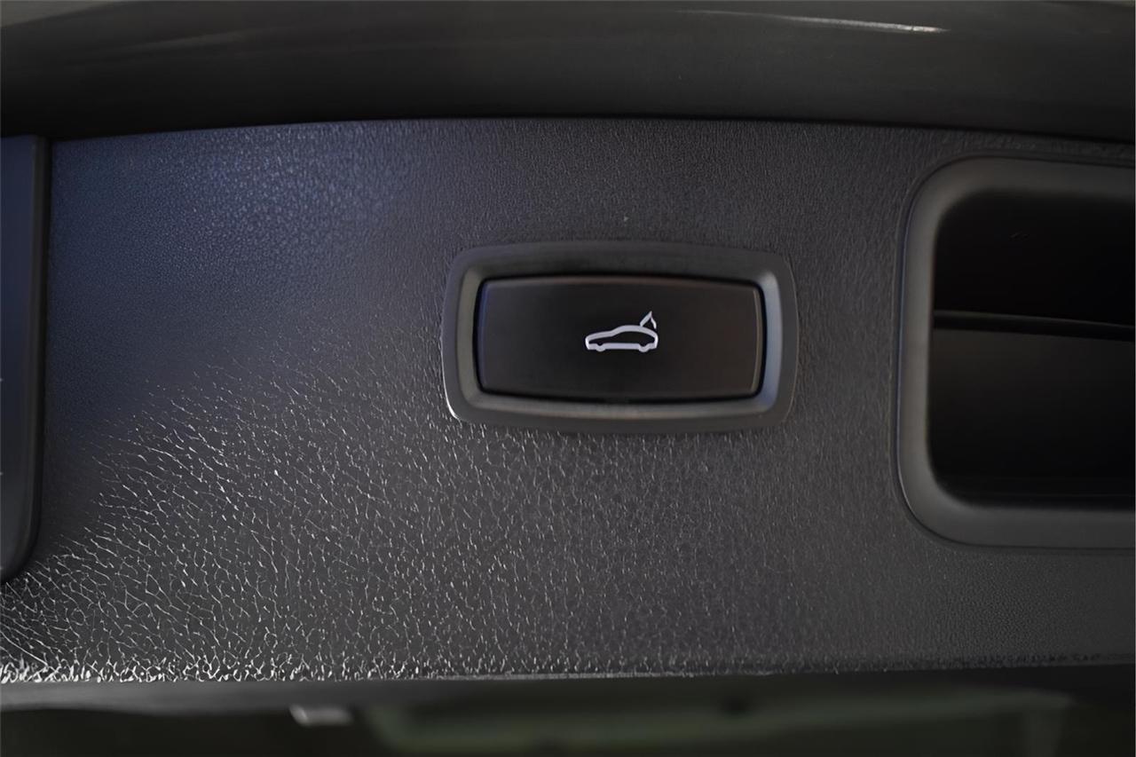 Porsche Macan  2017