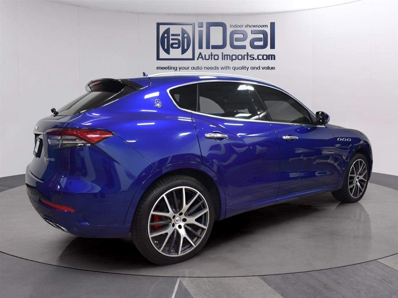 Maserati Levante Base 2021